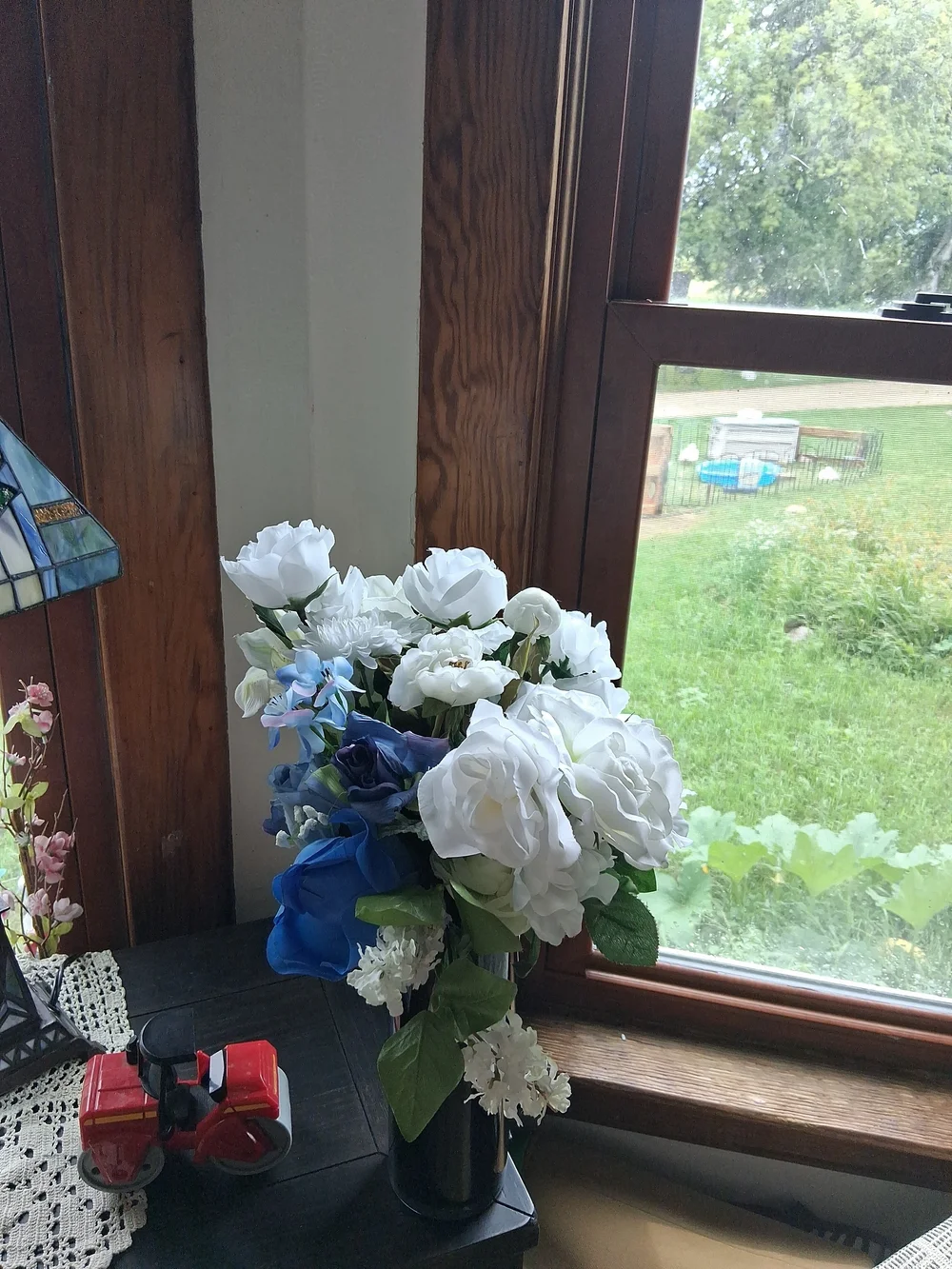 Artificial White and Blue Rose Bouquet in Black Vase - Unbranded